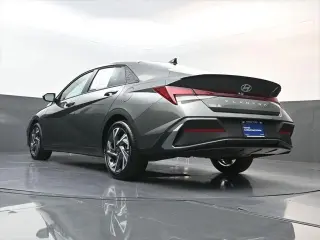 Hyundai ELANTRA 2025 SEL Sport 4dr Sedan