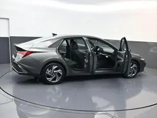 Hyundai ELANTRA 2025 SEL Sport 4dr Sedan