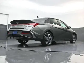 Hyundai ELANTRA 2025 SEL Sport 4dr Sedan