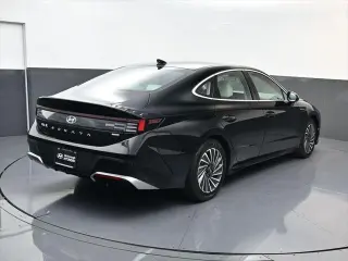 Hyundai SONATA Hybrid 2025 SEL 4dr Sedan