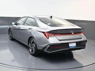 Hyundai ELANTRA Hybrid 2025 SEL Sport 4dr Sedan