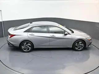 Hyundai ELANTRA Hybrid 2025 SEL Sport 4dr Sedan