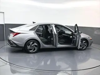 Hyundai ELANTRA Hybrid 2025 SEL Sport 4dr Sedan