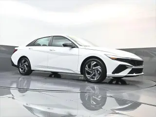 Hyundai ELANTRA Hybrid 2025 SEL Sport 4dr Sedan