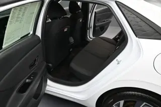 Hyundai ELANTRA Hybrid 2025 SEL Sport 4dr Sedan