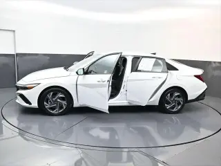 Hyundai ELANTRA Hybrid 2025 SEL Sport 4dr Sedan