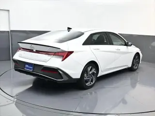 Hyundai ELANTRA Hybrid 2025 SEL Sport 4dr Sedan