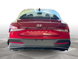 Hyundai ELANTRA 2026 SE 4dr Sedan