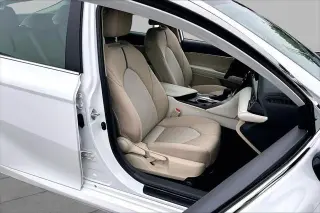 Toyota Camry 2024 LE 4dr Sedan