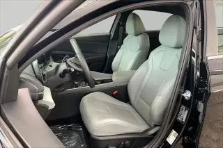 Hyundai ELANTRA Hybrid 2025 Limited 4dr Sedan