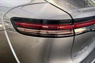 Toyota Crown 2024 AWD Limited 4dr Sedan