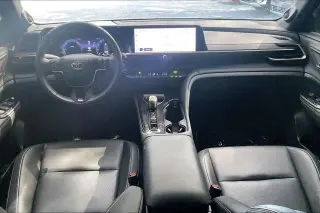 Toyota Crown 2024 AWD Limited 4dr Sedan