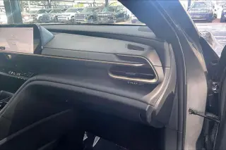 Toyota Crown 2024 AWD Limited 4dr Sedan