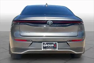 Toyota Crown 2024 AWD Limited 4dr Sedan