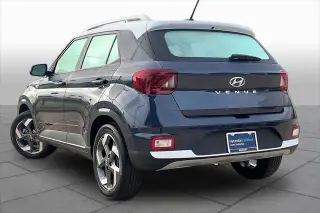 Hyundai VENUE 2025 Limited 4dr Crossover