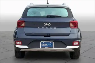 Hyundai VENUE 2025 Limited 4dr Crossover