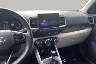 Hyundai VENUE 2025 Limited 4dr Crossover