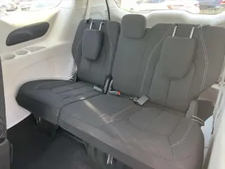 Chrysler Voyager 2023 LX 4dr Mini-Van