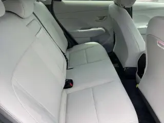 Hyundai KONA 2025 SE 4dr Crossover