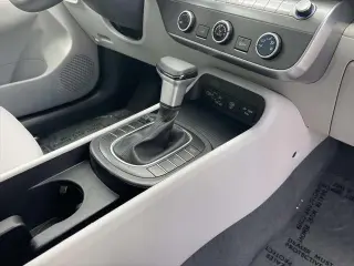 Hyundai KONA 2025 SE 4dr Crossover