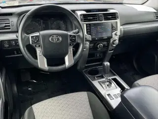 Toyota 4Runner 2022 4x2 SR5 4dr SUV