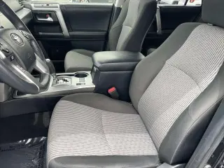 Toyota 4Runner 2022 4x2 SR5 4dr SUV