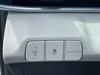 Hyundai ELANTRA 2025 Limited 4dr Sedan