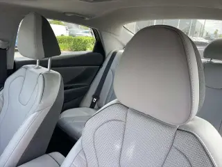 Hyundai ELANTRA 2025 Limited 4dr Sedan