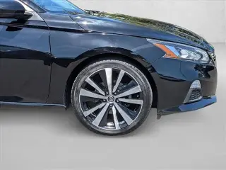 Nissan Altima 2020 2.5 SR 4dr Sedan