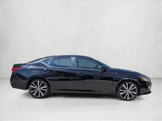 Nissan Altima 2020 2.5 SR 4dr Sedan