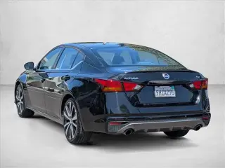 Nissan Altima 2020 2.5 SR 4dr Sedan