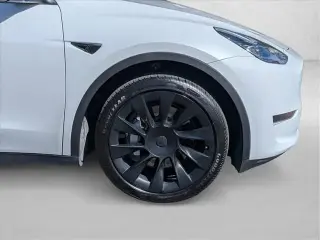 Tesla Model Y 2021 AWD Long Range 4dr Crossover
