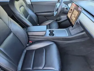 Tesla Model Y 2021 AWD Long Range 4dr Crossover