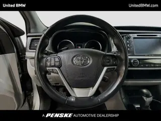 Toyota Highlander 2019 XLE 4dr SUV
