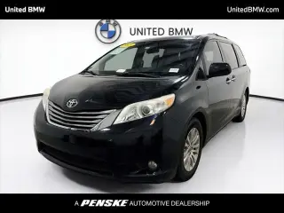 Toyota Sienna 2015 XLE 7-Passenger Auto Access Seat 4dr Mini-Van