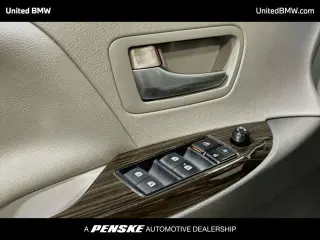 Toyota Sienna 2015 XLE 7-Passenger Auto Access Seat 4dr Mini-Van