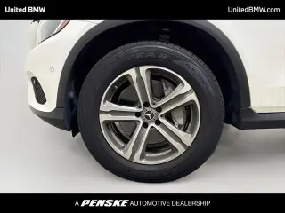 Mercedes-Benz GLC 2019 GLC 300 4dr SUV