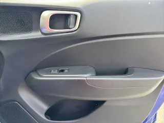 Hyundai VENUE 2025 SEL 4dr Crossover