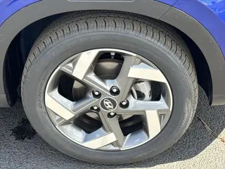 Hyundai VENUE 2025 SEL 4dr Crossover