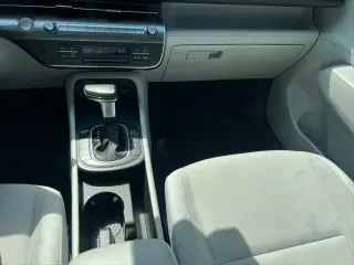 Hyundai KONA 2024 SEL 4dr Crossover
