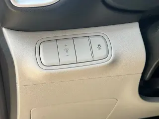 Hyundai VENUE 2025 SEL 4dr Crossover