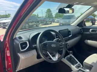 Hyundai VENUE 2025 SEL 4dr Crossover