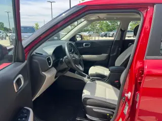 Hyundai VENUE 2025 SEL 4dr Crossover