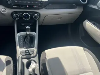 Hyundai VENUE 2025 SEL 4dr Crossover