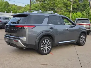 Nissan Pathfinder 2022 Platinum 4dr SUV