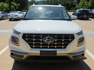 Hyundai VENUE 2025 SEL 4dr Crossover