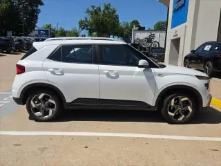 Hyundai VENUE 2025 SEL 4dr Crossover