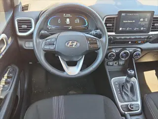 Hyundai VENUE 2025 SEL 4dr Crossover