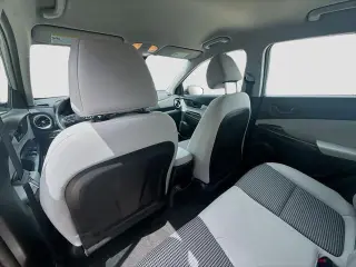 Hyundai KONA 2023 SE 4dr Crossover