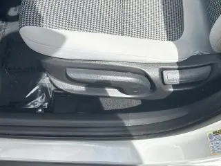 Hyundai KONA 2023 SE 4dr Crossover